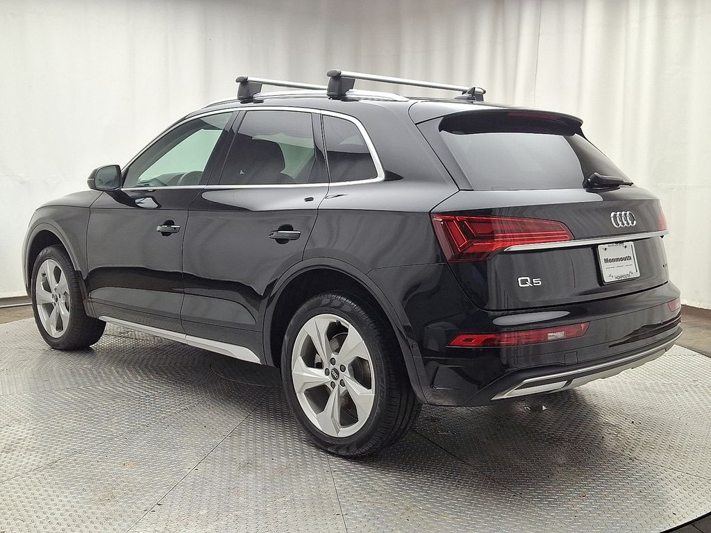 Thumbnail: 2021 Audi Q5 - 6