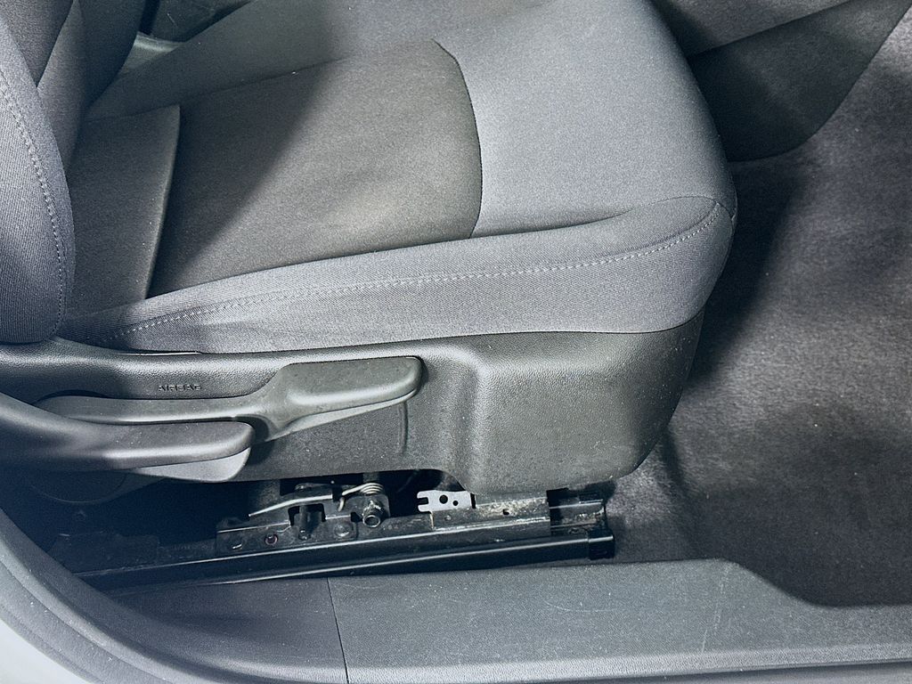 Used 2023 White Chevrolet LT image 23