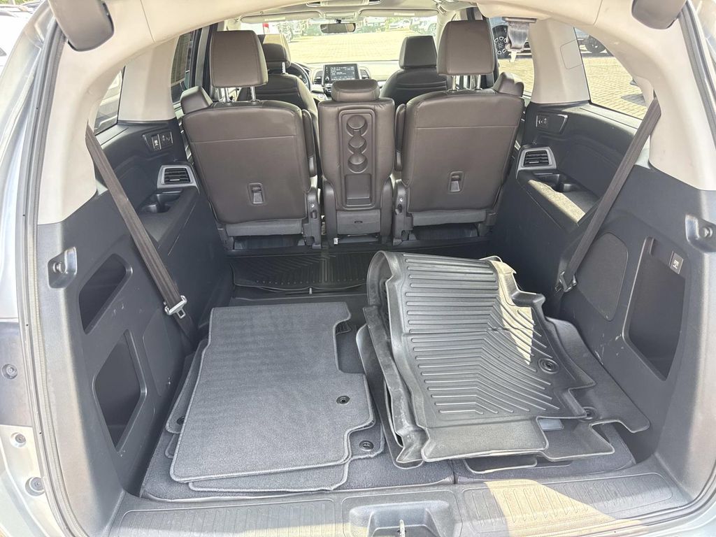 Used 2020  Honda EX-L image 25