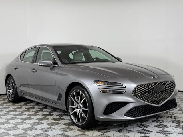 Savile Silver 2025 Genesis G70 2.5T Standard RWD Sedan Rear-Wheel Drive 8-Speed Automatic