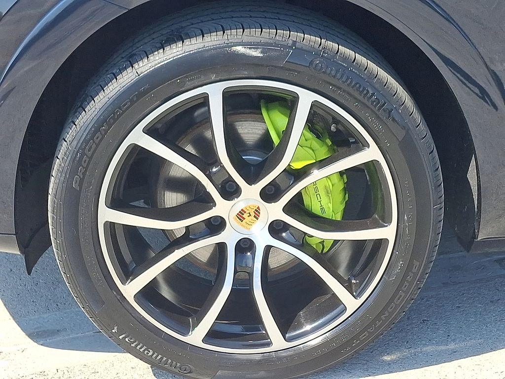 Thumbnail: 2022 Porsche Cayenne - 10