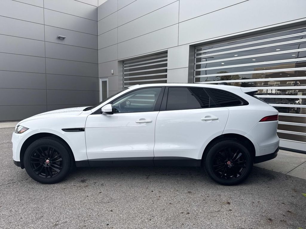 Used 2020  Jaguar 25t Prestige image 4