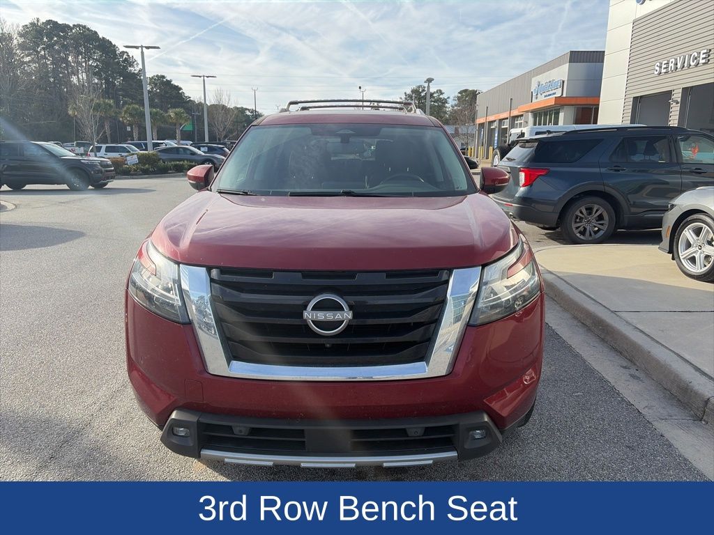 2022 Nissan Pathfinder SL 2WD