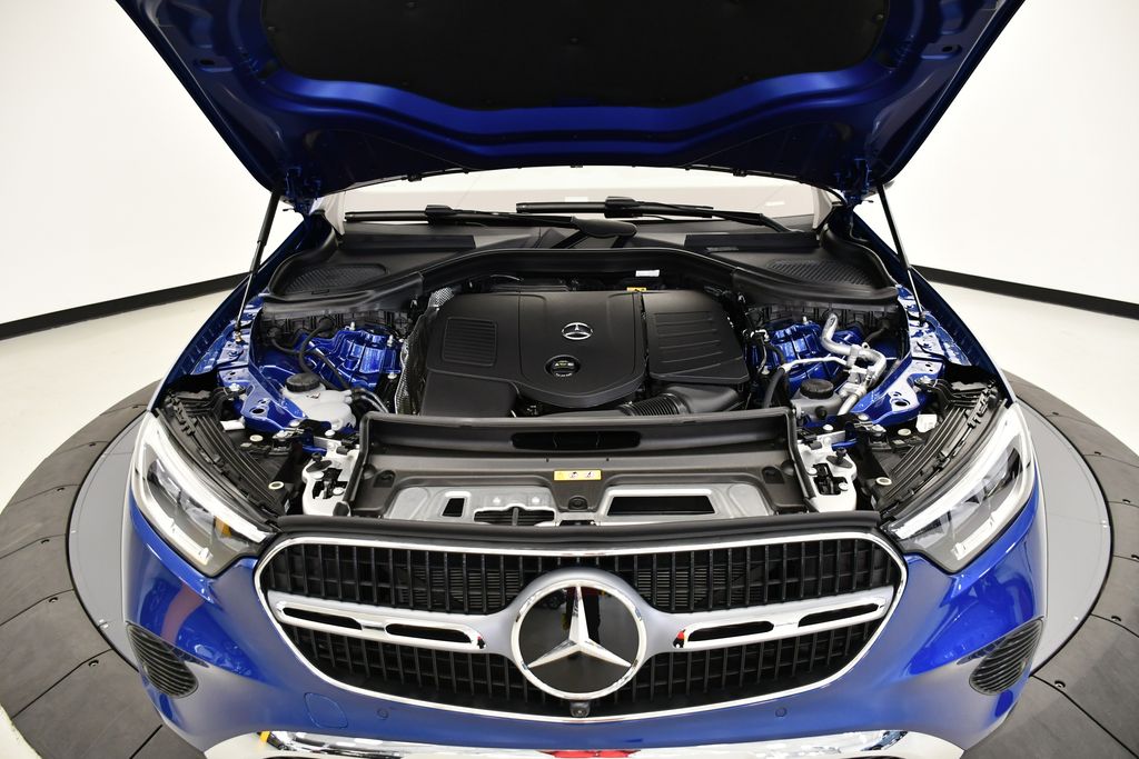 2025 Mercedes-Benz GLC 300 12