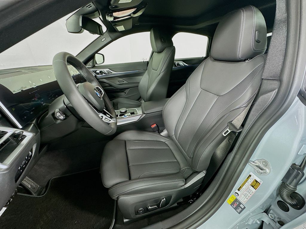 Thumbnail: 2026 BMW i4 - 16