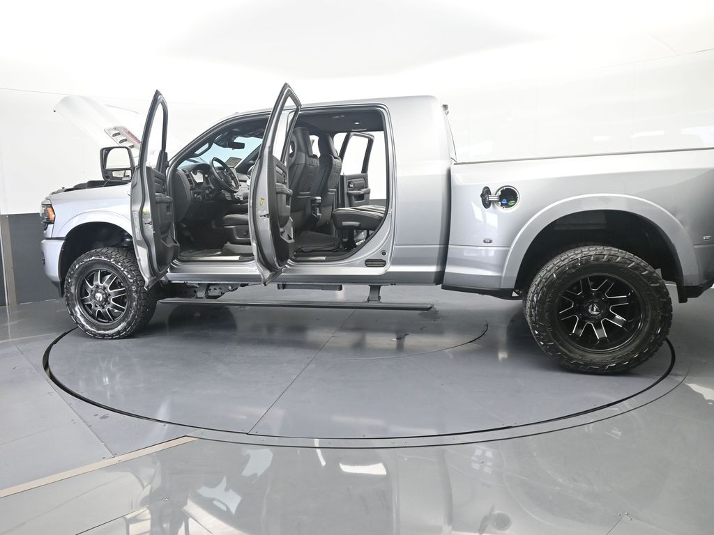 Used 2024 Billet Silver Metallic Clearcoat Ram Limited image 76