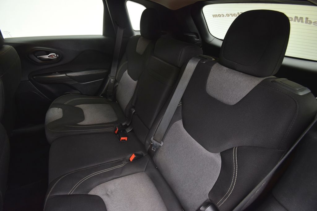 used 2014 Jeep Cherokee car, priced at $7,900