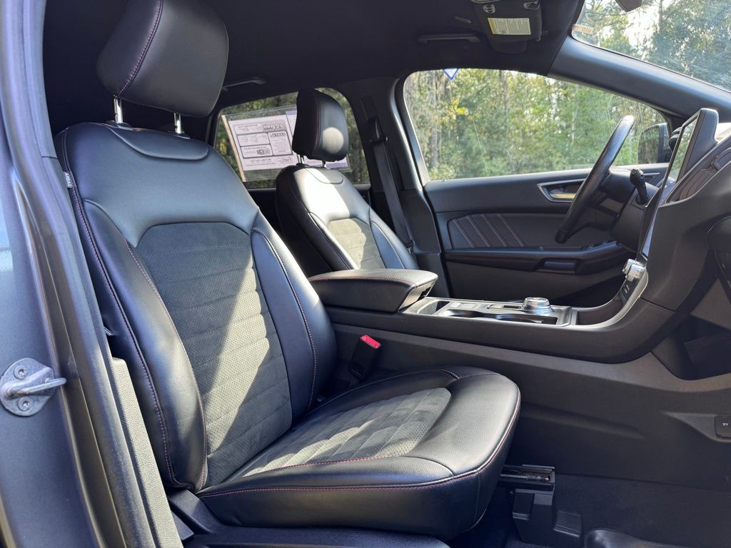 2022 Ford Edge ST-Line