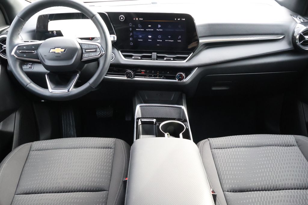 Thumbnail: 2025 Chevrolet Equinox - 16