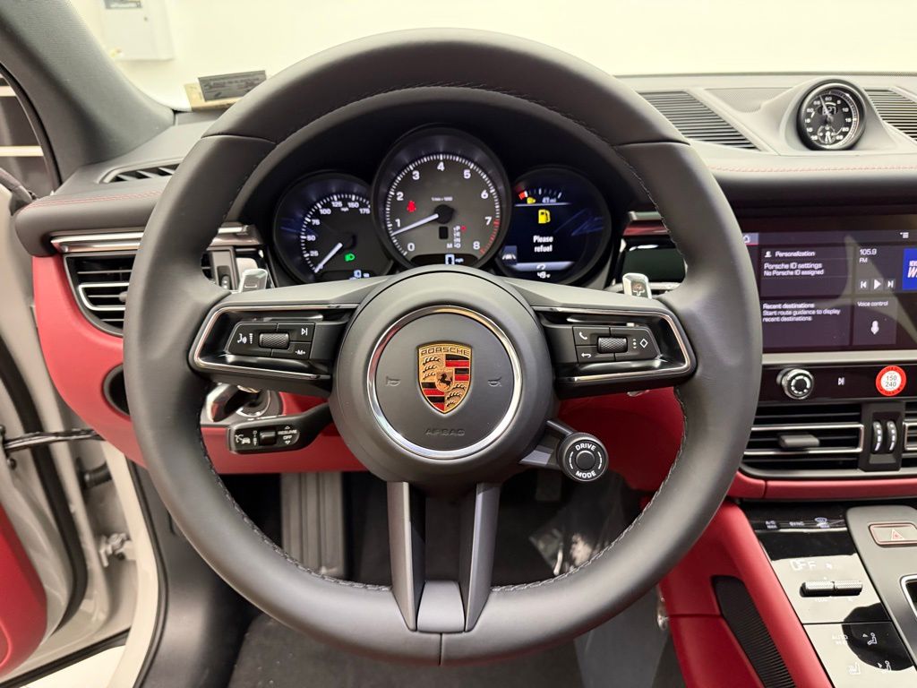 Thumbnail: 2026 Porsche Macan - 12