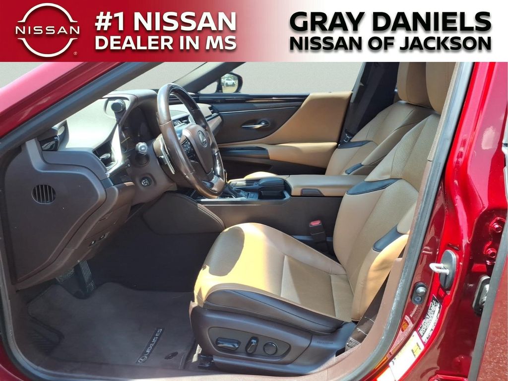 Used 2020 Lexus ES Sedan