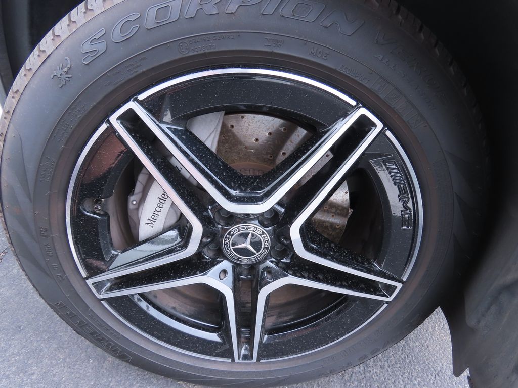 2022 Mercedes-Benz GLC 300 18