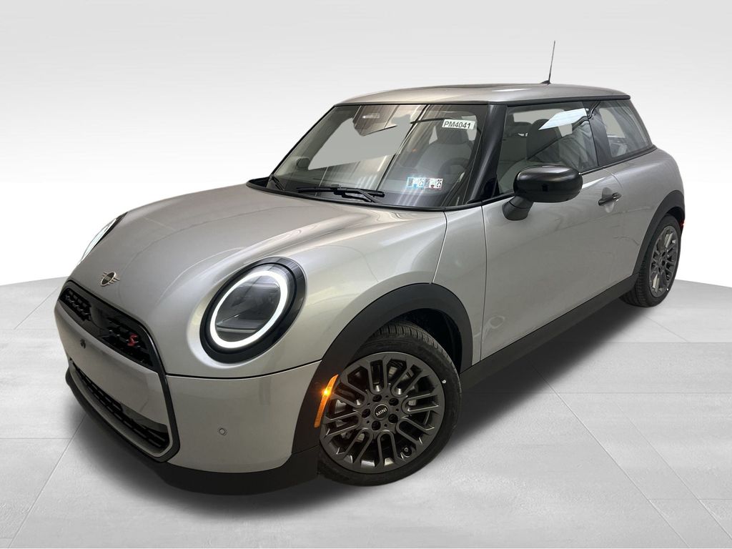 2025 MINI Hardtop Cooper S's photo