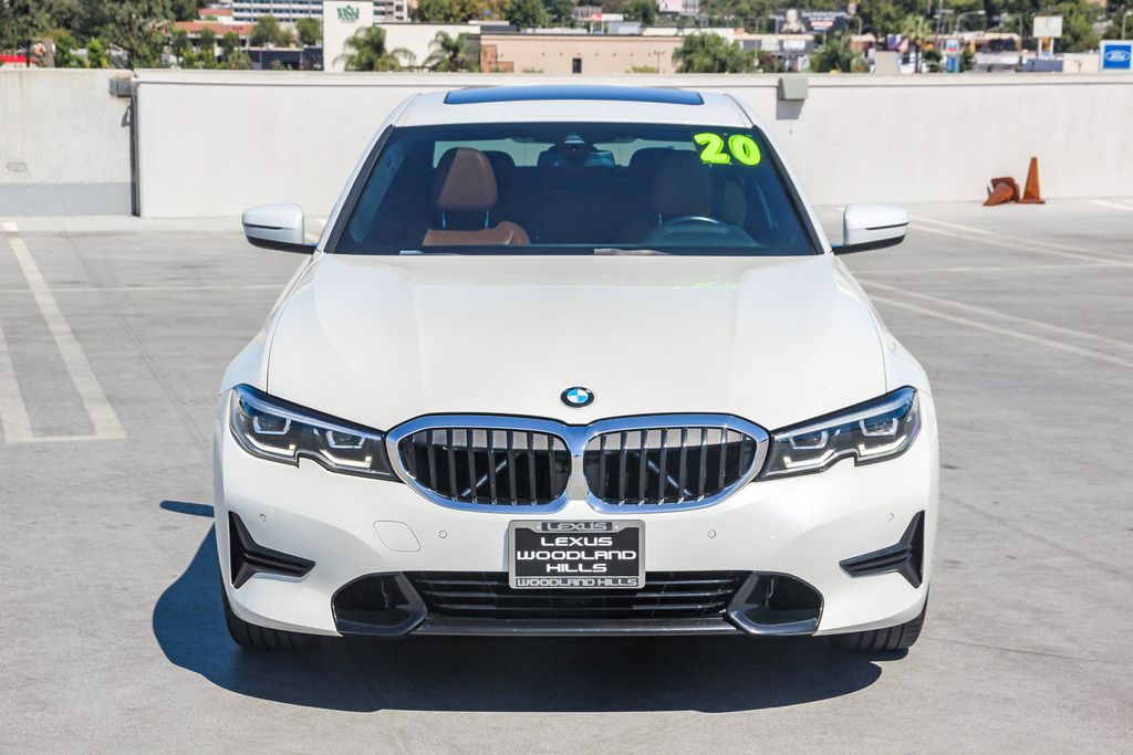 Used 2020 White BMW 330i image 2