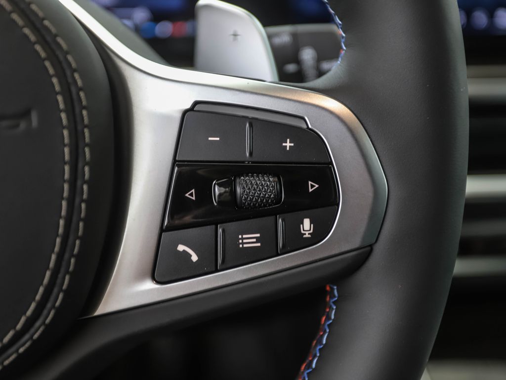 Thumbnail: 2026 BMW X5 - 13