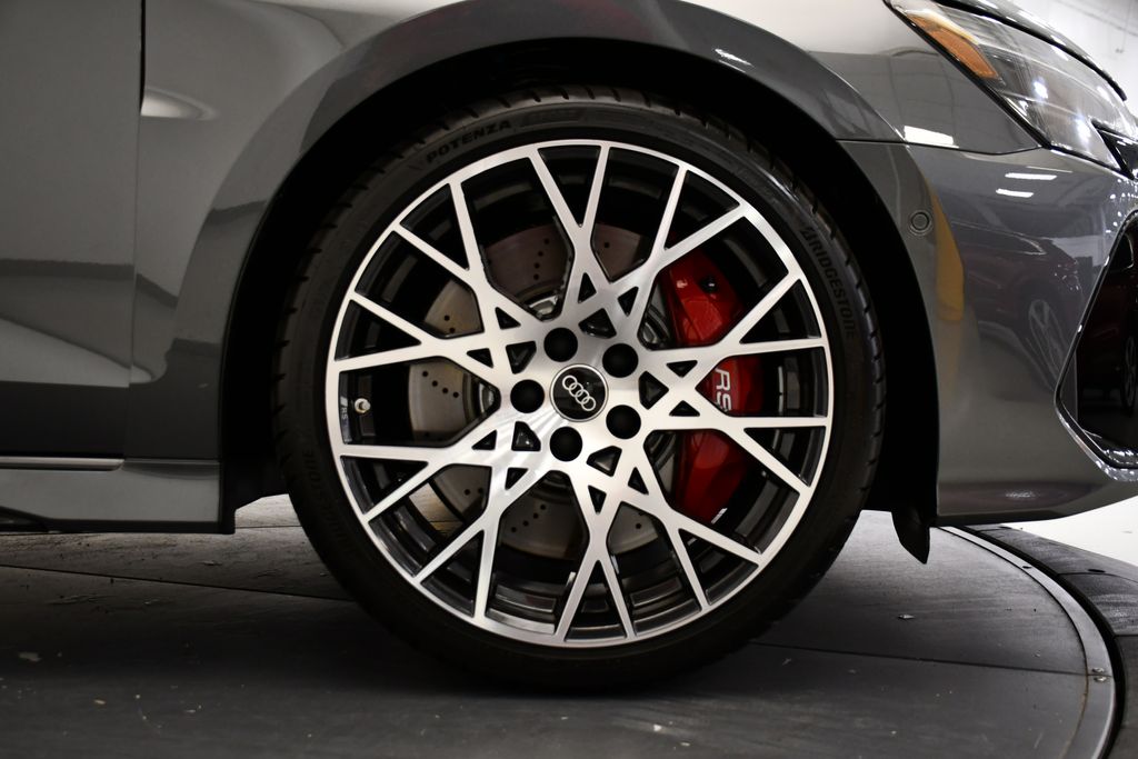 Thumbnail: 2025 Audi RS 3 - 15