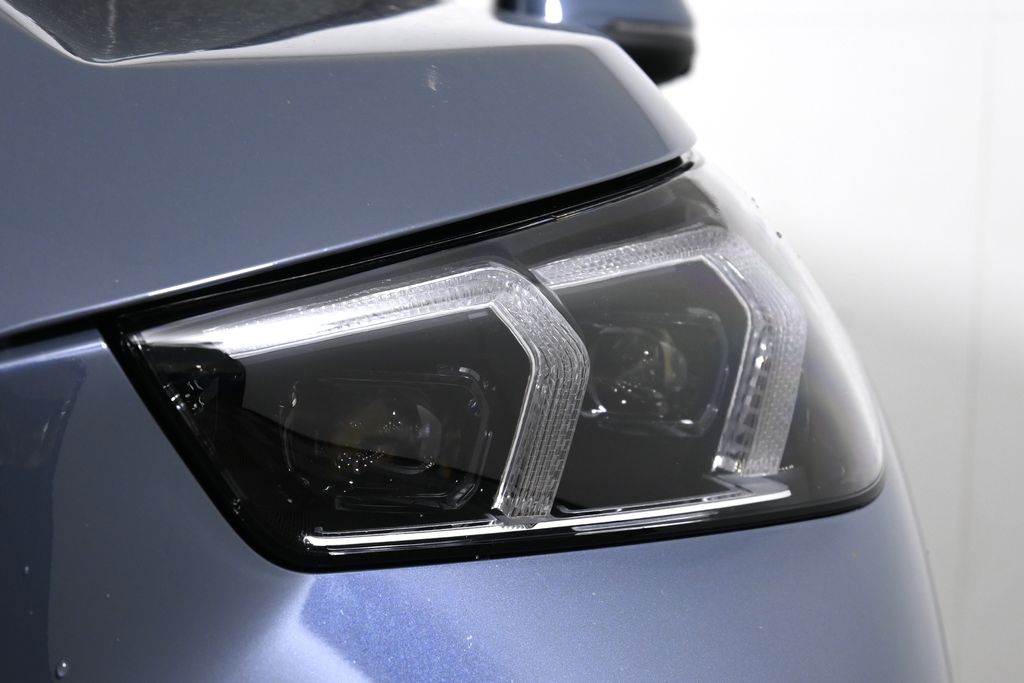 Thumbnail: 2026 BMW X1 - 11