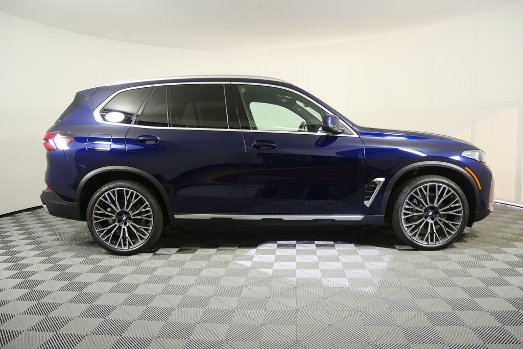 Thumbnail: 2026 BMW X5 - 2