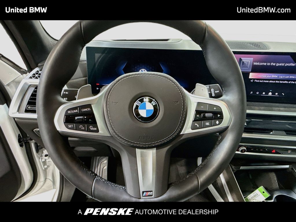 Thumbnail: 2026 BMW X7 - 6