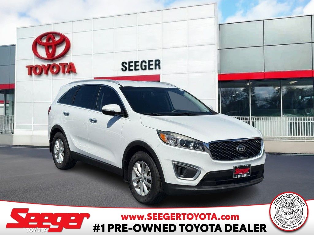 Snow White Pearl 2017 Kia Sorento SUV / Crossover Front-Wheel Drive 6-Speed Automatic