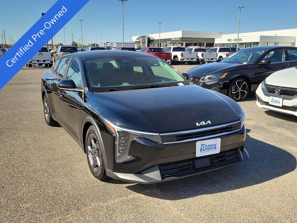 2025 Kia K4 LXS - 1