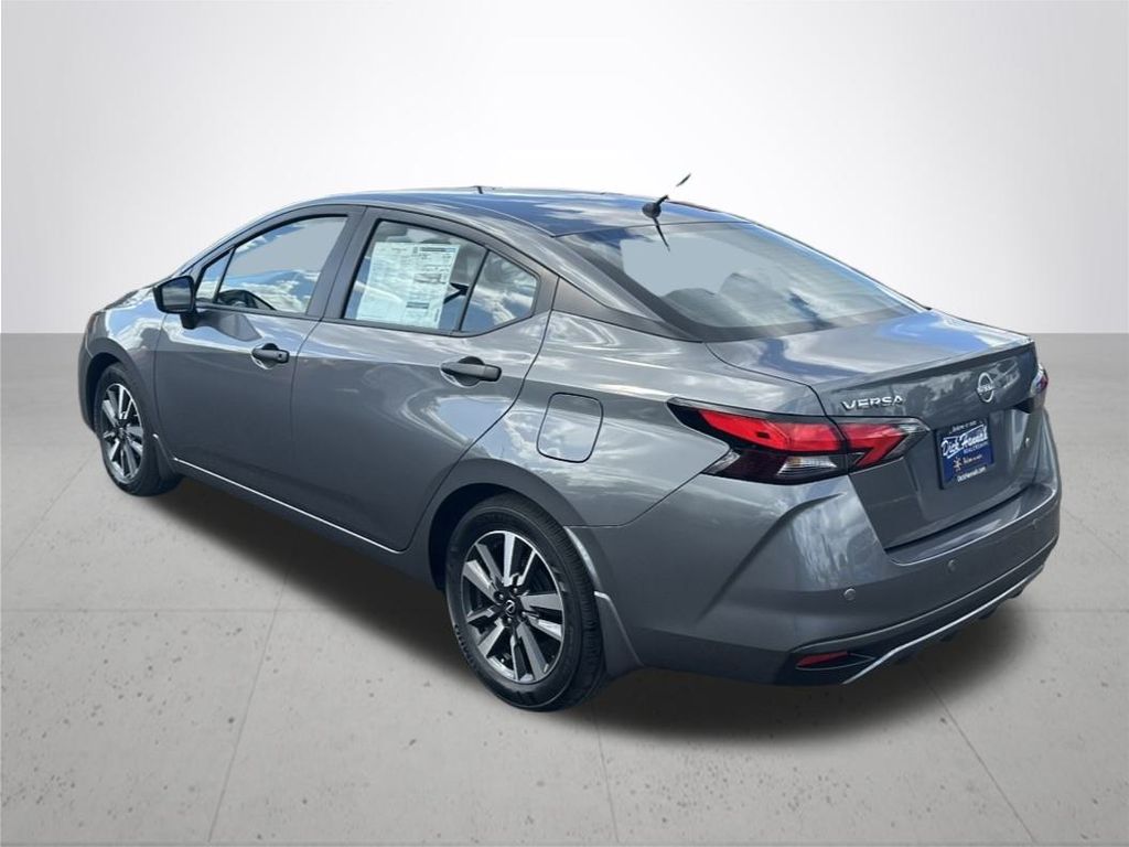 2025 Nissan Versa 1.6 S
