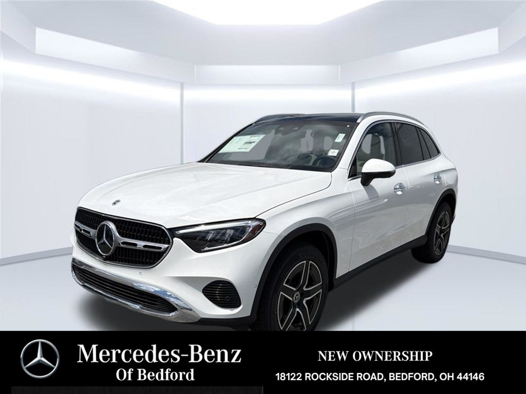 Polar White 2026 Mercedes-Benz GLC SUV / Crossover All-Wheel Drive 9-Speed Automatic