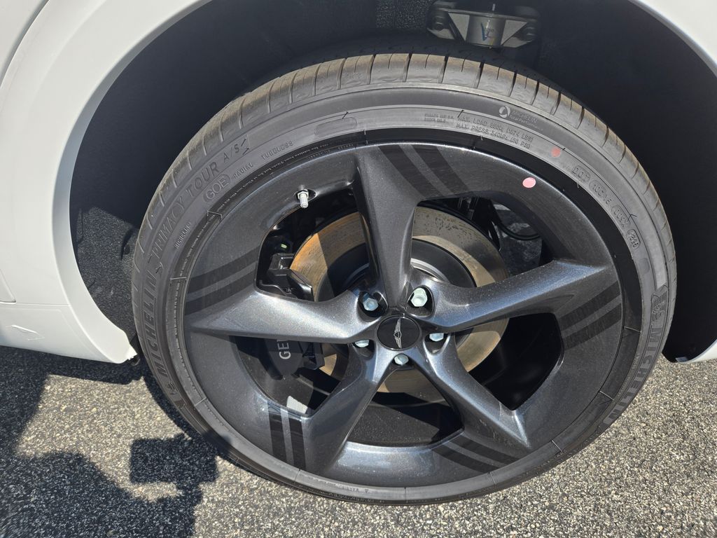 Thumbnail: 2026 Genesis GV70 - 15