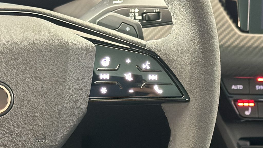 2025 Audi e-tron GT Premium Plus 17