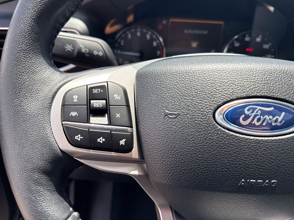 Used 2024 Ford Explorer SUV