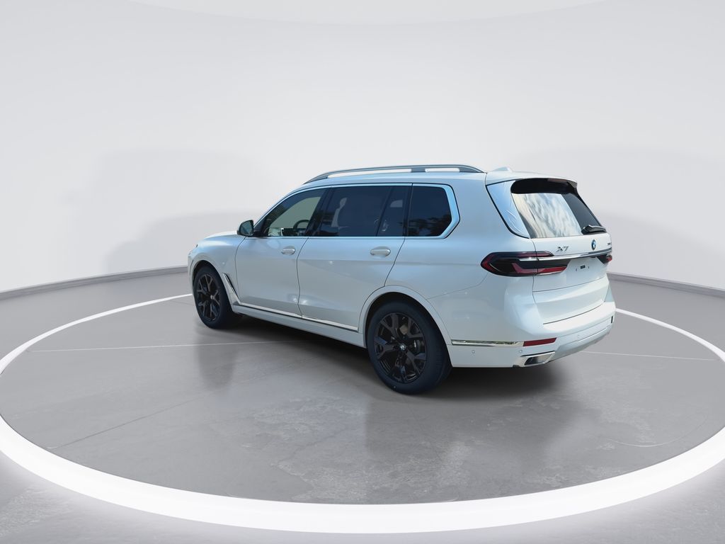 Thumbnail: 2027 BMW X7 - 6