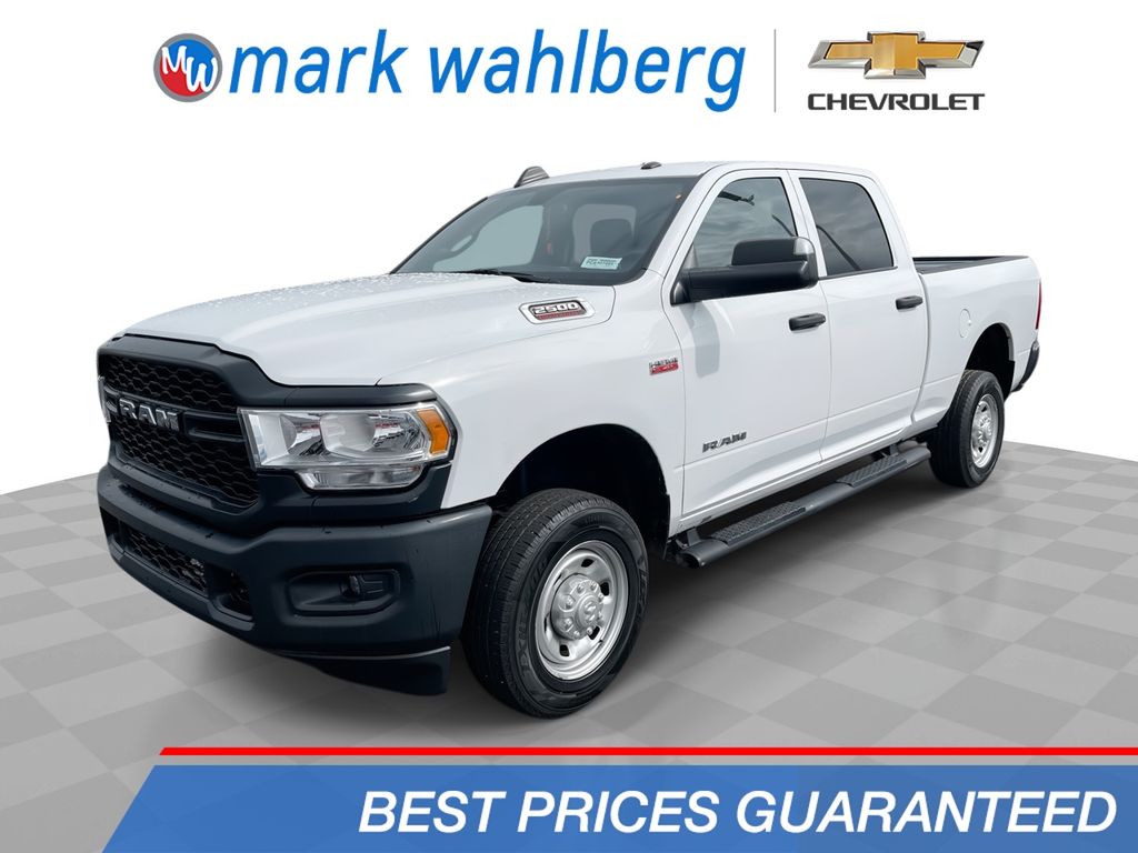 RAM 2500 Tradesman Crew Cab 4WD