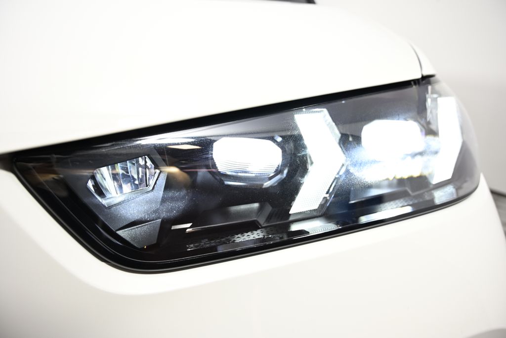 Thumbnail: 2026 BMW X5 - 9