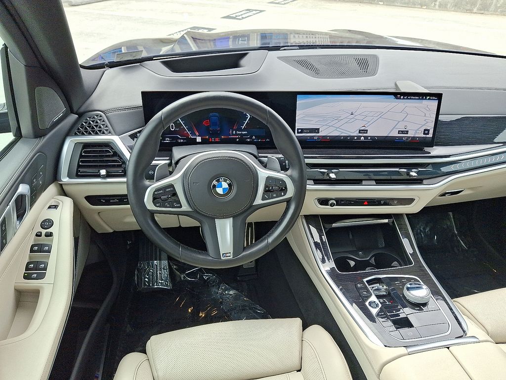 Thumbnail: 2025 BMW X5 - 13