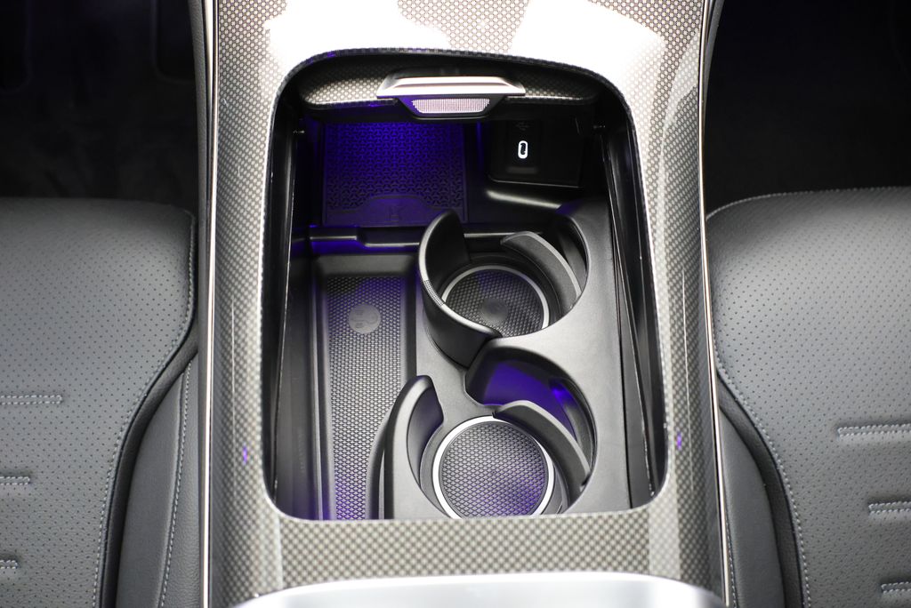 Thumbnail: 2026 Mercedes-Benz GLC - 28
