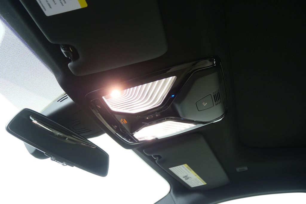 Thumbnail: 2026 BMW i4 - 19