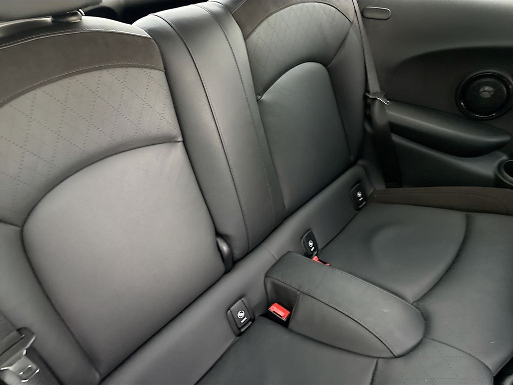 Used 2023 Gray MINI  image 28