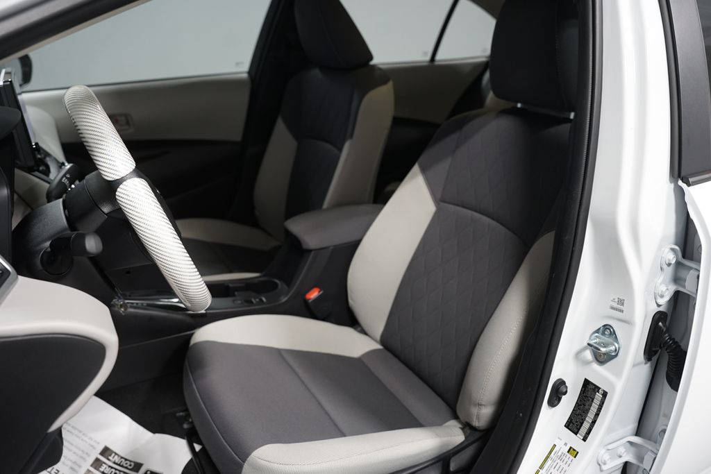 Thumbnail: 2025 Toyota Corolla - 24