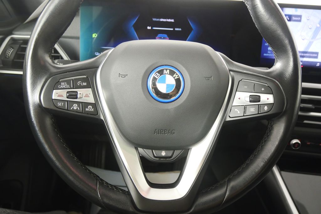 Thumbnail: 2024 BMW i4 - 22
