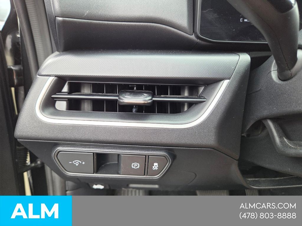 Used 2025 Gray Kia LXS image 27