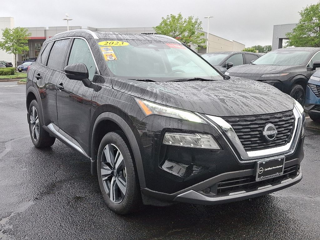 2023 Nissan Rogue SL 3