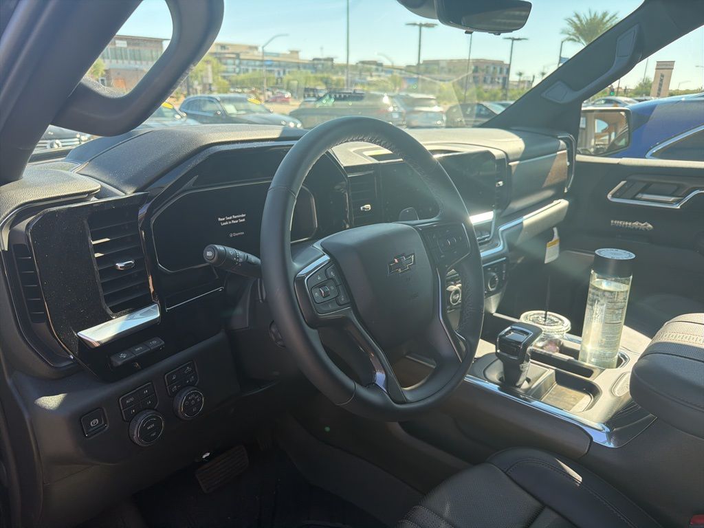 Thumbnail: 2026 Chevrolet Silverado 1500 - 8