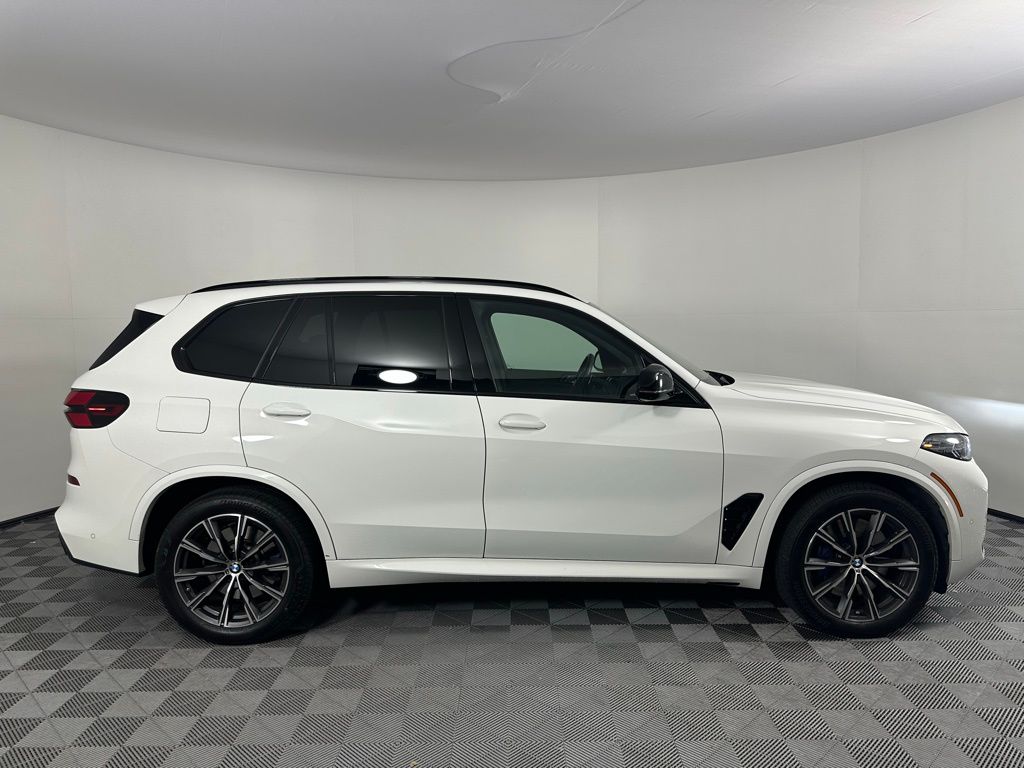 Thumbnail: 2024 BMW X5 - 4