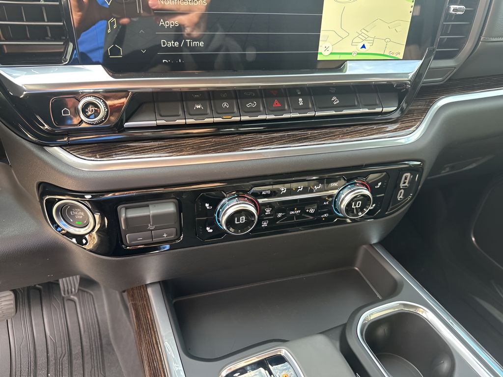 New 2026 White GMC Elevation image 35