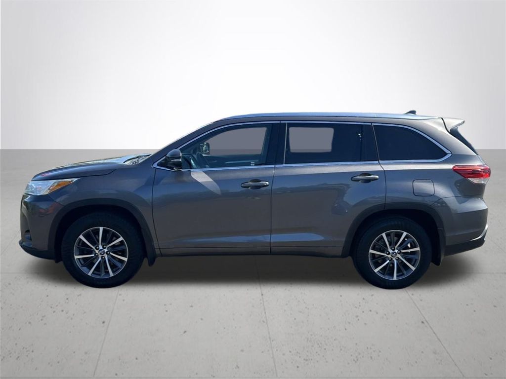 2018 Toyota Highlander 