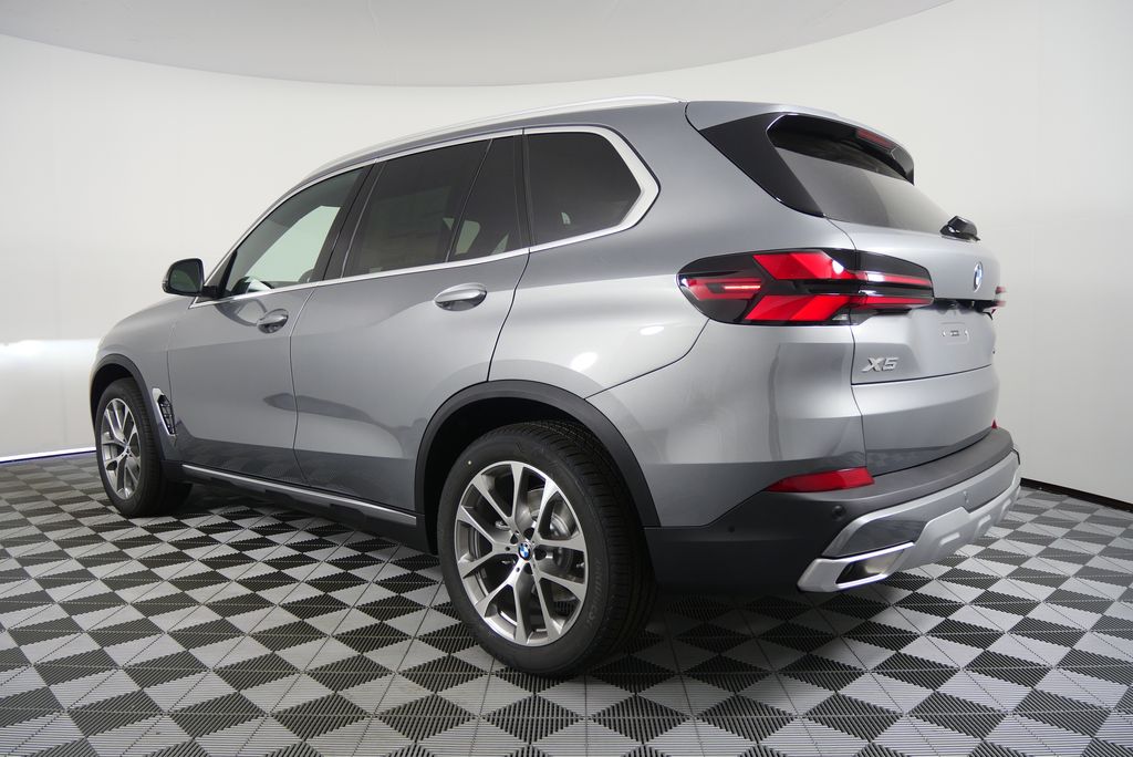 Thumbnail: 2026 BMW X5 - 5
