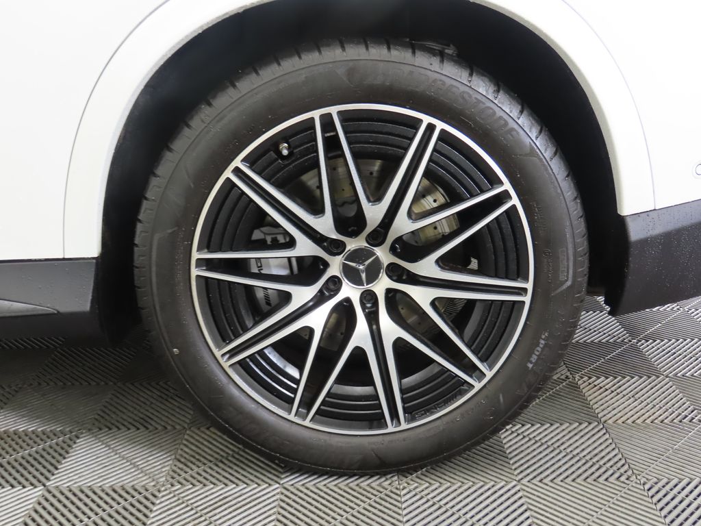 Thumbnail: 2025 Mercedes-Benz GLC - 31