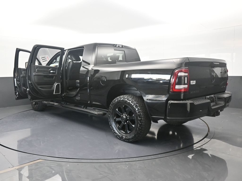 Used 2024 Diamond Black Crystal Pearlcoat Ram Laramie image 90
