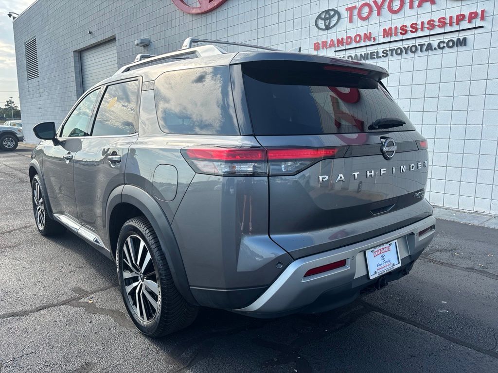 Used 2023 Nissan Pathfinder SUV