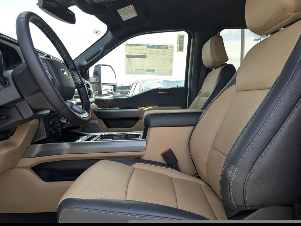 2025 Ford F-250 Super Duty Lariat